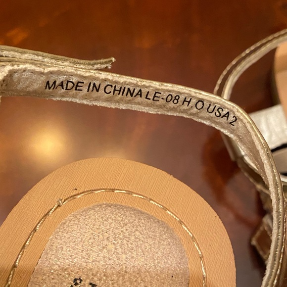 Girls Stuart Weitzman sandals - Picture 4 of 5